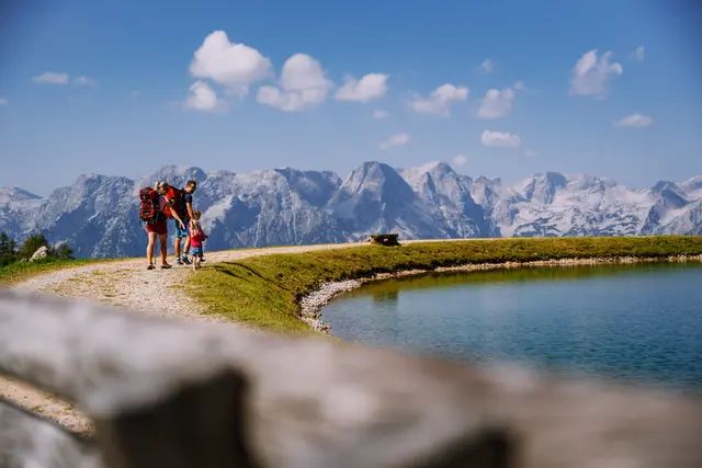 Am 26. Oktober geht es für die Hutterer Böden um den Titel „Schönster Platz Österreichs“. | Foto: Alpenland Tourismus GmbH | whatifmedia
