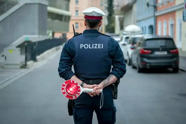Polizei stoppte betrunkenen Autofahrer nach kurzer Nachfahrt in Tirol. (Symbolbild) | Foto: Bernhard Knaus