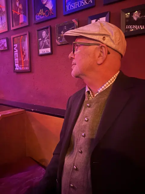 Genoss auch das kulturelle Wien: Jazz- und Blues Liebhaber Robert (Agip) Ahrer. | Foto: Franz Gruber