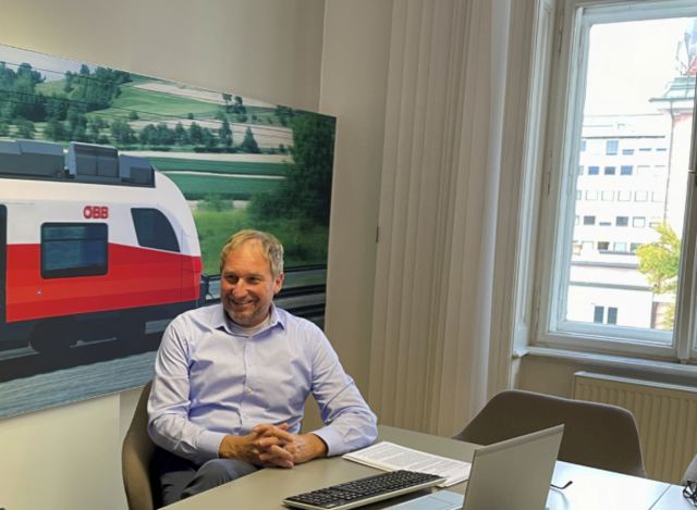 Reinhard Wallner zieht nach wenigen Wochen eine erste positive Bilanz zu den Verbesserungen. Weitere Maßnahmen folgen. | Foto: MeinBezirk