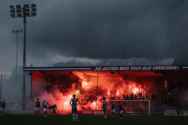 Goiginger nimmt in seiner Dokumentation die außergewöhnlichsten und auffälligsten Fußball-Fankulturen Europas genauer unter die Lupe. Mit dabei natürlich auch die Geschichte der SV Austria Salzburg Fans. (Archivbild) | Foto: Daniel Huber