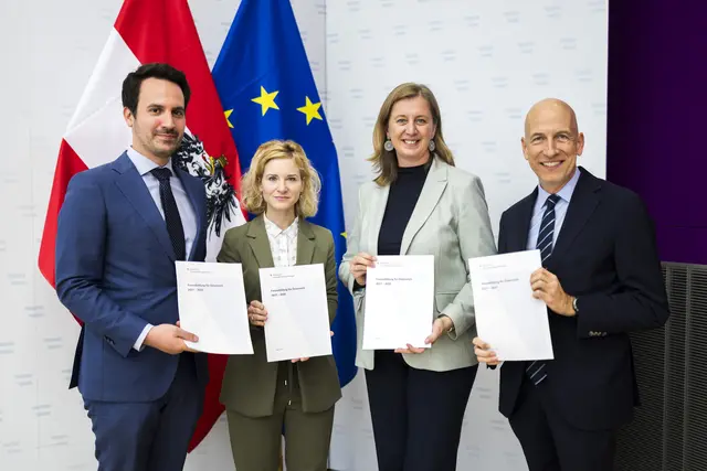 Mehr Finanzwissen für den Alltag: Österreichs neue Strategie setzt auf Schulbildung, die finanzielle Unabhängigkeit von Frauen und die Vorbeugung von Überschuldung. | Foto: BKA/Dunker