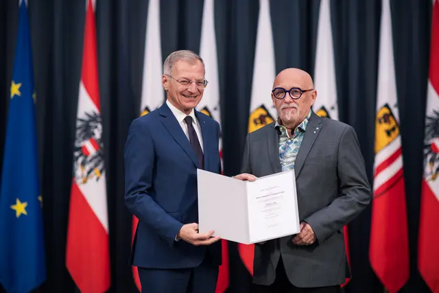 Landeshauptmann Thomas Stelzer ernannte Friedrich Gusenleitner aus St. Georgen an der Gusen zum "Konsulent für Wissenschaft". | Foto: MM/Land OÖ