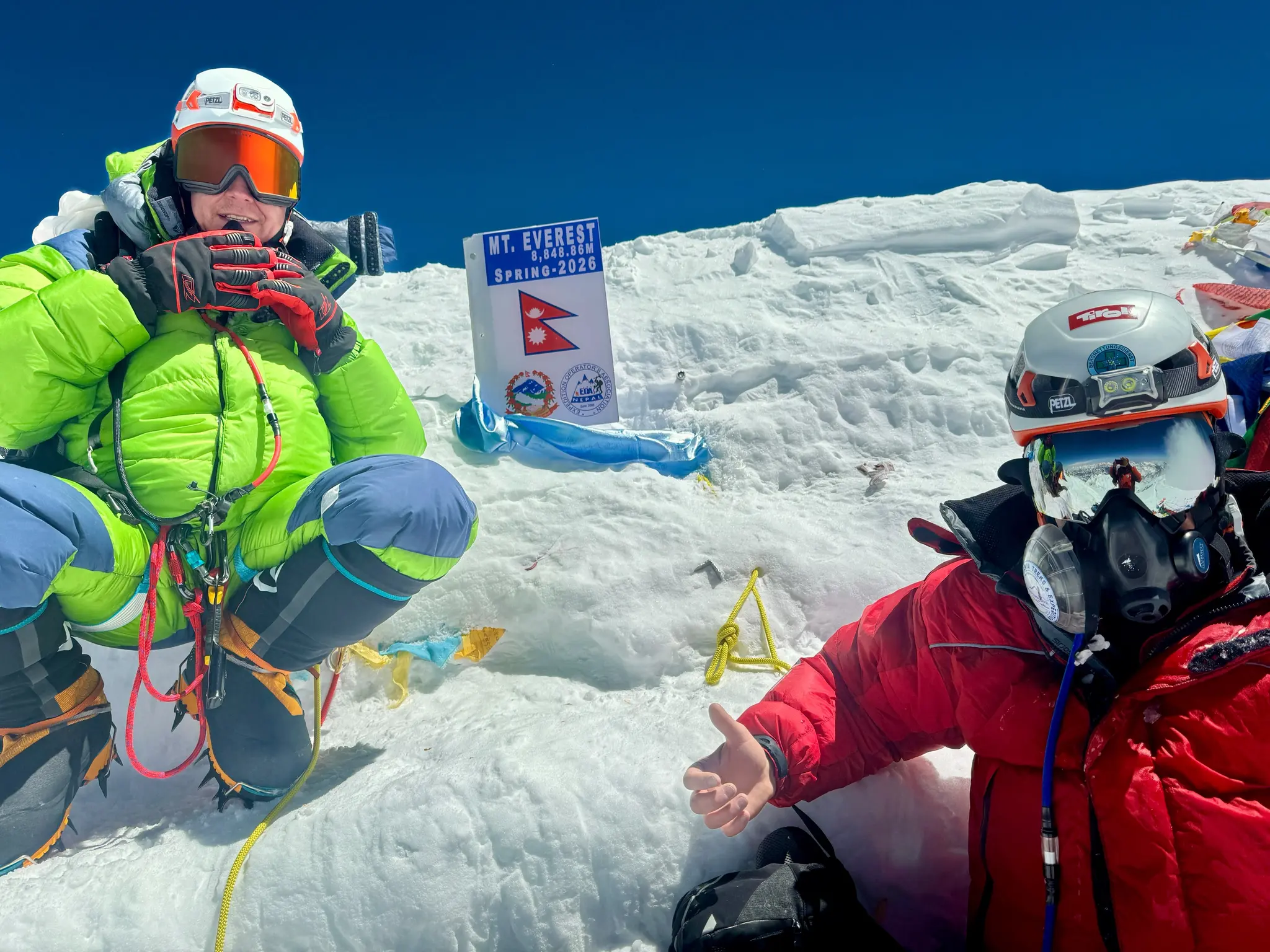 Wolves Mathaius Mount Everest Expedition: Zwei Außerferner auf dem Dach der Welt - Reutte