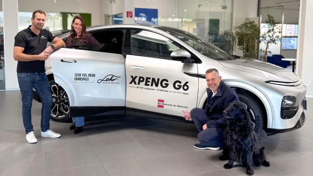 Bei einer Fahrt zu einer Firmenveranstaltung in der Stadt Zwettl konnte Manuela Zekar das innovative Elektro-SUV im Alltag erleben. | Foto: Autohaus Lehr GmbH