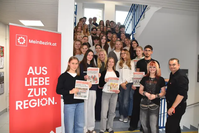 MeinBezirk-Redakteur Michael Strini präsentierte MeinBezirk als Medium und gleichzeitig auch die redaktionelle Tätigkeit. | Foto: MeinBezirk/Michael Strini
