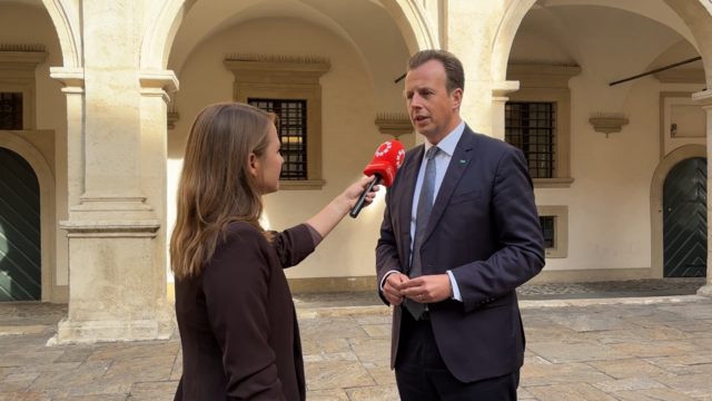 Die Gesundheitsversorgung in der Steiermark wolle er sich auf keinen Fall schlechter reden lassen, antwortete Spitalslandesrat Karlheinz Kornhäusl (ÖVP) im Interview mit MeinBezirk. | Foto: MeinBezirk