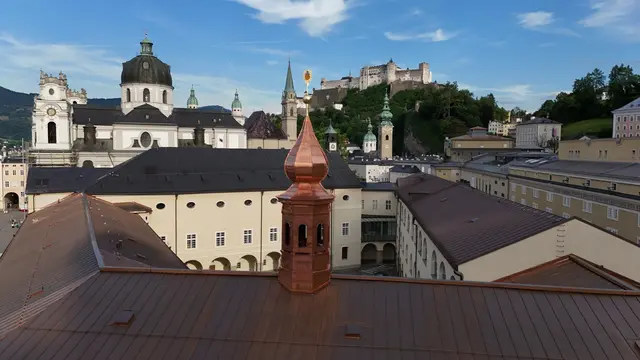 Die anspruchsvolle Geometrie, die präzise Kupferverarbeitung und die Montage in der historischen Altstadt forderten das Team monatelang heraus. | Foto: Pilotto