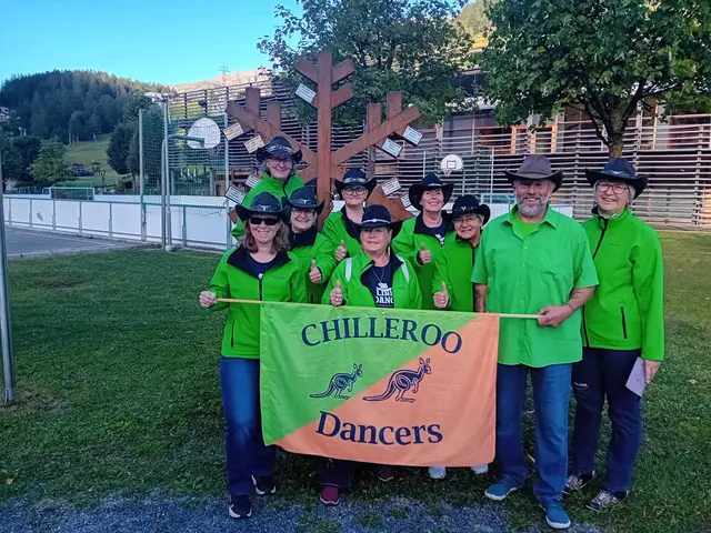 Die Chilleroo Dancers aus dem Bezirk Hollabrunn waren beim Weltrekord in St. Anton am Arlberg mit dabei. | Foto: Chilleroo Dancers