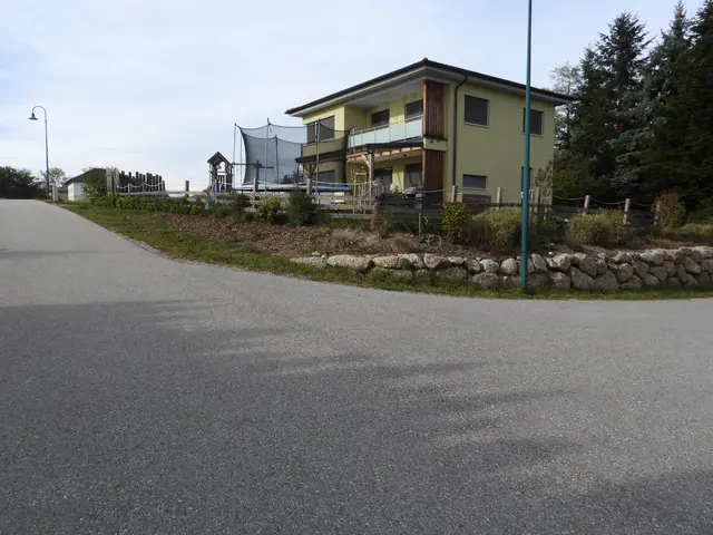 Begegnungszone im Bereich Siedlungsstraße Marktfeld in Münzbach? Die Bewohner der Siedlung werden befragt.  | Foto: Zinterhof