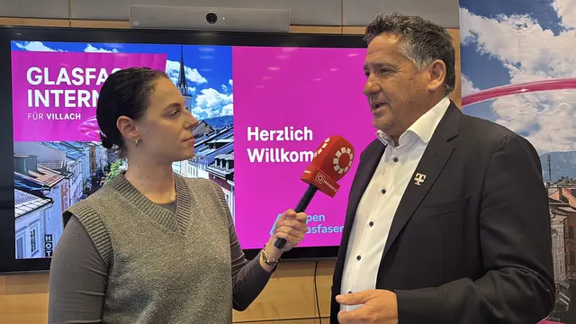Peter Samselnig (Magenta) bedankt sich für die Zusammenarbeit mit den Projektpartnern. | Foto: MeinBezirk.at/Michaela Erlacher