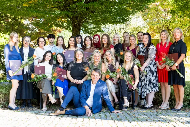 Abschlussfoto für die Diplomausbildung zur Pflegefachassistenz. | Foto: Krankenhaus Braunau