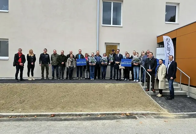 Die neuen Mieterinnen und Mieter freuen sich schon auf den Einzug ins neue Eigenheim. | Foto: Gemysag