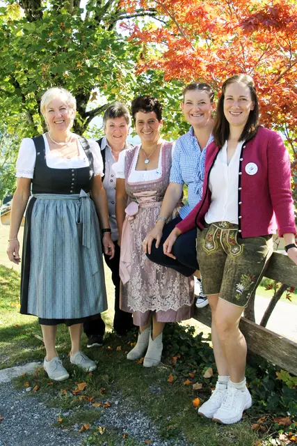 Trachtenball kehrt zurück:
Stimmungsvoller Ballabend am 24. Oktober 2026 im Gemeindesaal Buch | Foto: Ortsbäuerinnen Buch