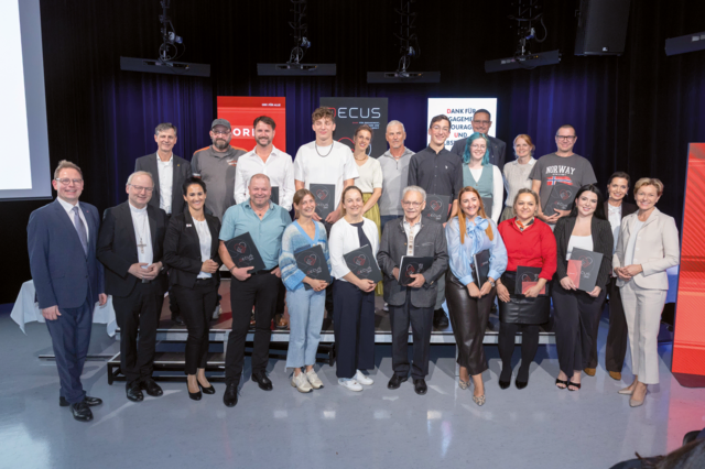 Geehrte sowie Partner des „DECUS“ 2026 im ORF Vorarlberg | Foto: Maurice Shourot