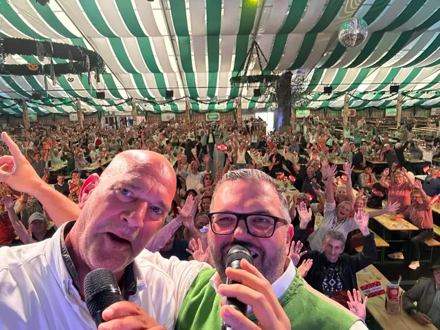 Ein Selfie mit Udo Wenders im Gösser Zelt  | Foto: @geraldhofer
