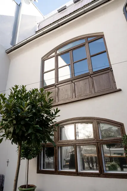 Historische und neue Details des Innenhofs kommen zum Vorschein. | Foto:  PRONTOLUX