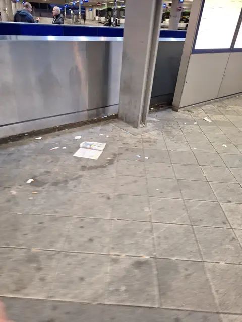 Auf MeinBezirk-Anfrage teilte die zuständige MA 48 (Abfallwirtschaft, Straßenreinigung und Fuhrpark) mit, dass die Bereiche mehrmals täglich gereinigt werden. | Foto: zVg
