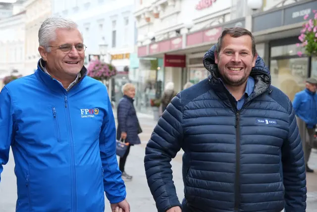 Die FPÖ St. Pölten verteilte wieder saisonales Gemüse am Bahnhofsplatz. | Foto: FPÖ St. Pölten