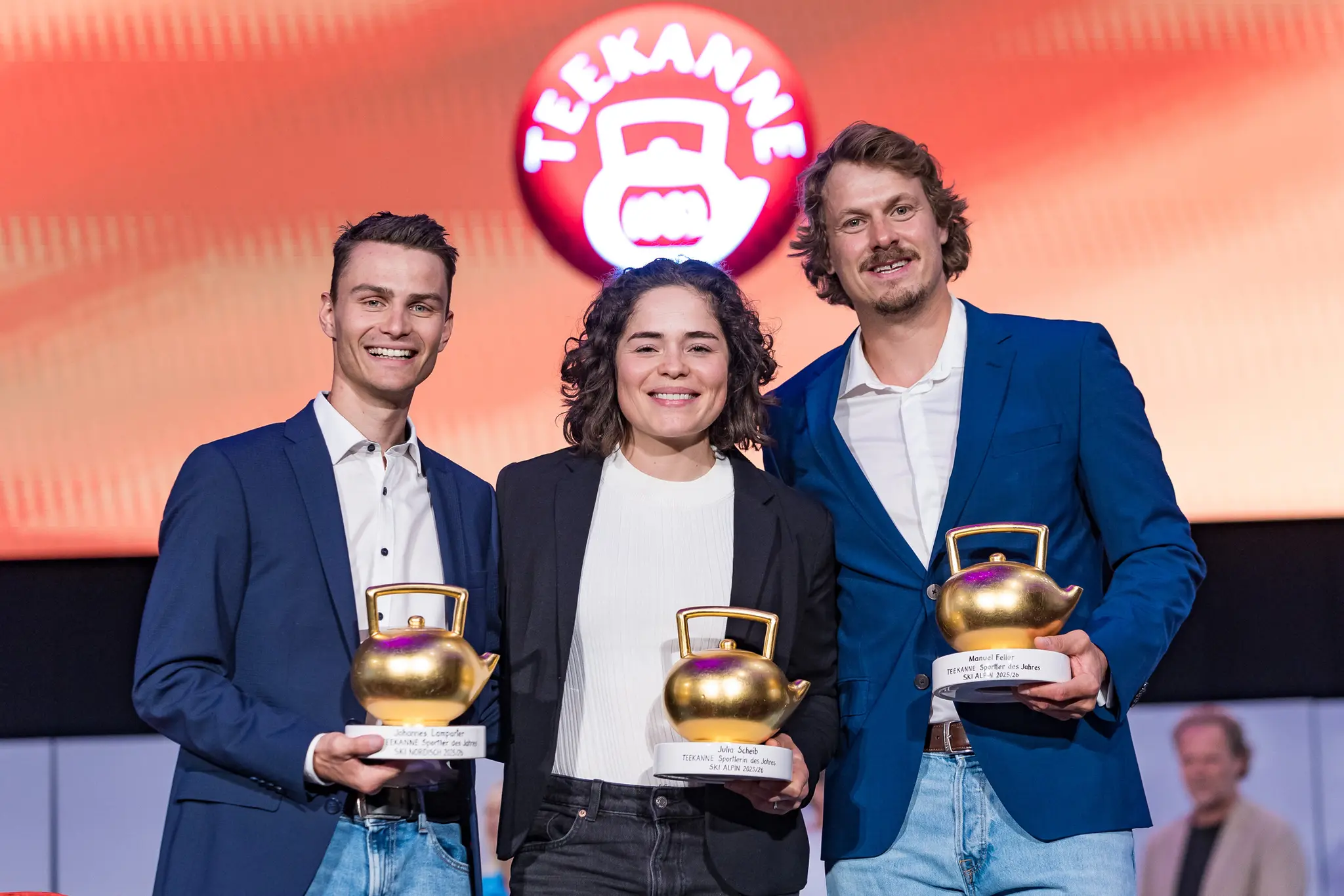 Teekanne & Publikumslieblinge: Drei von vier „Goldenen Teekannen“ gehen ...