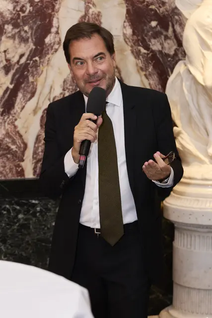 Rainer Nowak (GF Die Presse &amp; Präsident VÖZ) bei der Programmpräsentation des 18. Europäischen Mediengipfels im Hotel Sacher in Wien. | Foto: APA-Fotoservice / Leitner