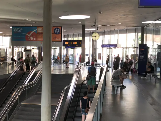 Wieder sorgt ein Vorfall am Wiener Neustädter Bahnhof für Rufe nach mehr Sicherheit. | Foto: Zezula
