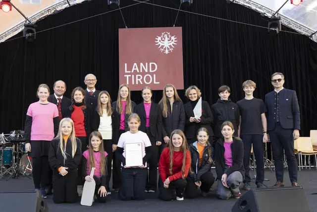 In der Kategorie „Frauen-/Männer-/Jugend-/Kinder-Chöre und -Ensembles“ erhielt der Jugendchor Tristach den 14. Tiroler Landespreis für Chöre und Vokalensembles 2026. | Foto: Land Tirol/ Die Fotografen