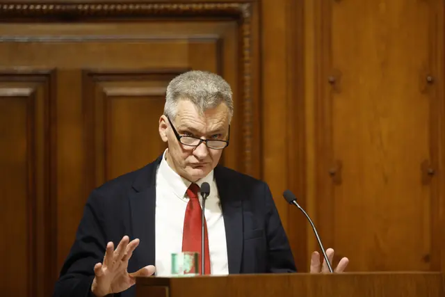 Finanzstadtrat Manfred Eber (KPÖ) steht beim Ankauf der Burgruine Gösting auf der Bremse. | Foto: APA-Images / APA / ERWIN SCHERIAU