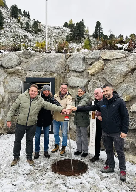 v.l.n.r: BgmStv Ing. Martin Luxner, Franz Klocker, Bgm Klaus Gastieger, Maria Fischler, Pfarrer Mag. Tobias Höck und DI Dominik Schier.  | Foto: Gemeinde Kaltenbach