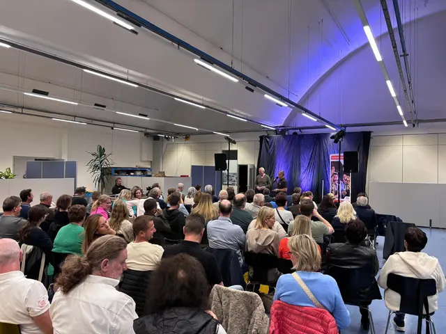 Die Begrüßung übernahm stellvertretend für Präsident Markus Wieser Kammerrat und Vorstandsmitglied Werner Müller. | Foto: Manuela Zekar