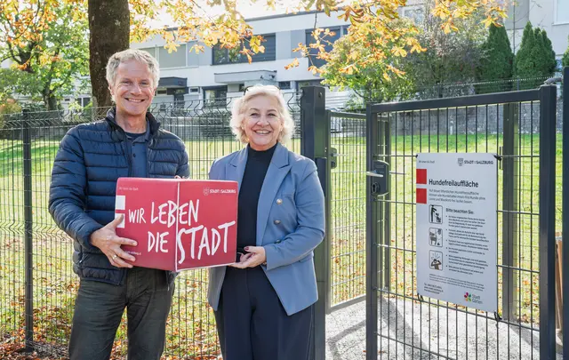 Amtsleiter der Stadtgärten Christian Stadler und Stadträtin Andrea Brandner | Foto: Stadt Salzburg/Alexander Killer