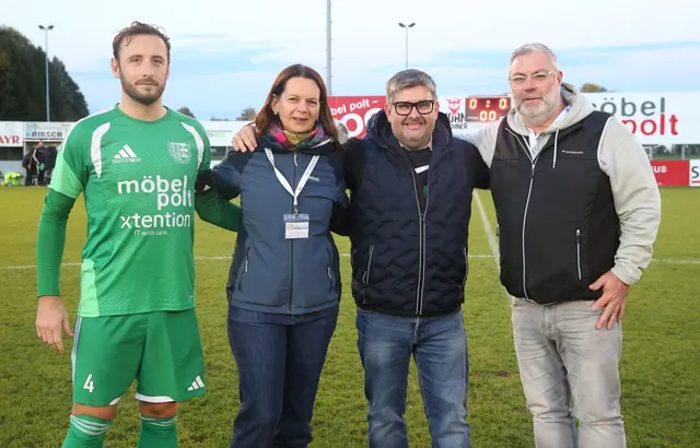 Fabian Kohl, Kerstin Suchan-Mayr (Landtagsabgeordnete und Bürgermeisterin von St. Valentin), Johannes Seisenbacher (Obmann des UFC St. Peter in der Au) und Andreas Haider (Vorsitzender der SPÖ St. Peter in der Au). | Foto: Andreas Haider