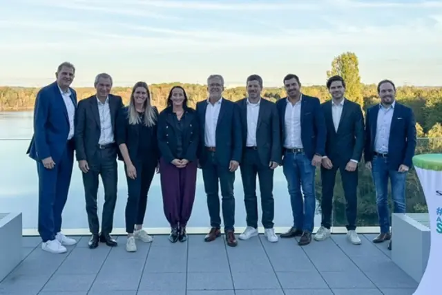 Dr. André Schimmel, Rainer Hollang, Jessica Knebel, Daniela Bachinger, Arno Reisinger, Andreas Christandl, Roman Prinz, Stefan Winkler, Lennart Götz; 
 | Foto: SPIE