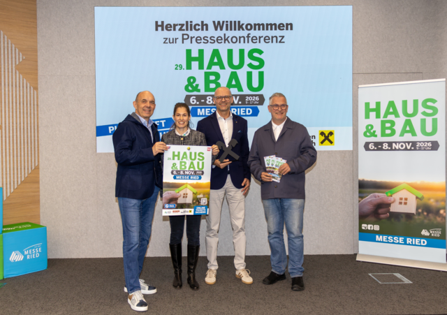 Helmut Slezak, Projektleiterin Vita-Theresa Richter-Irsigler, Andreas Doblhammer, Sonderschau-Organisator Michael Großbötzl. | Foto: Messe Ried