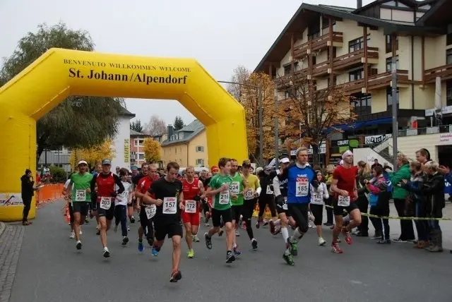 Am Nationalfeiertag stand die Pongauer Bezirkshauptstadt wieder ganz im Zeichen des Laufsports.  | Foto: HDsports