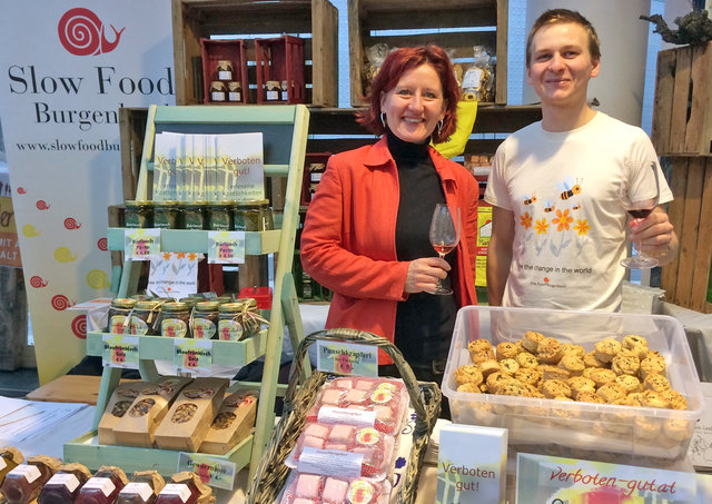 Anna Maria Leuschen (Produzentin / Verboten-Gut) und Luka Zeichmann (Slow Food Burgenland)