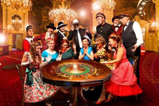 Romantik-Theater spielt "Die Glücksfee".