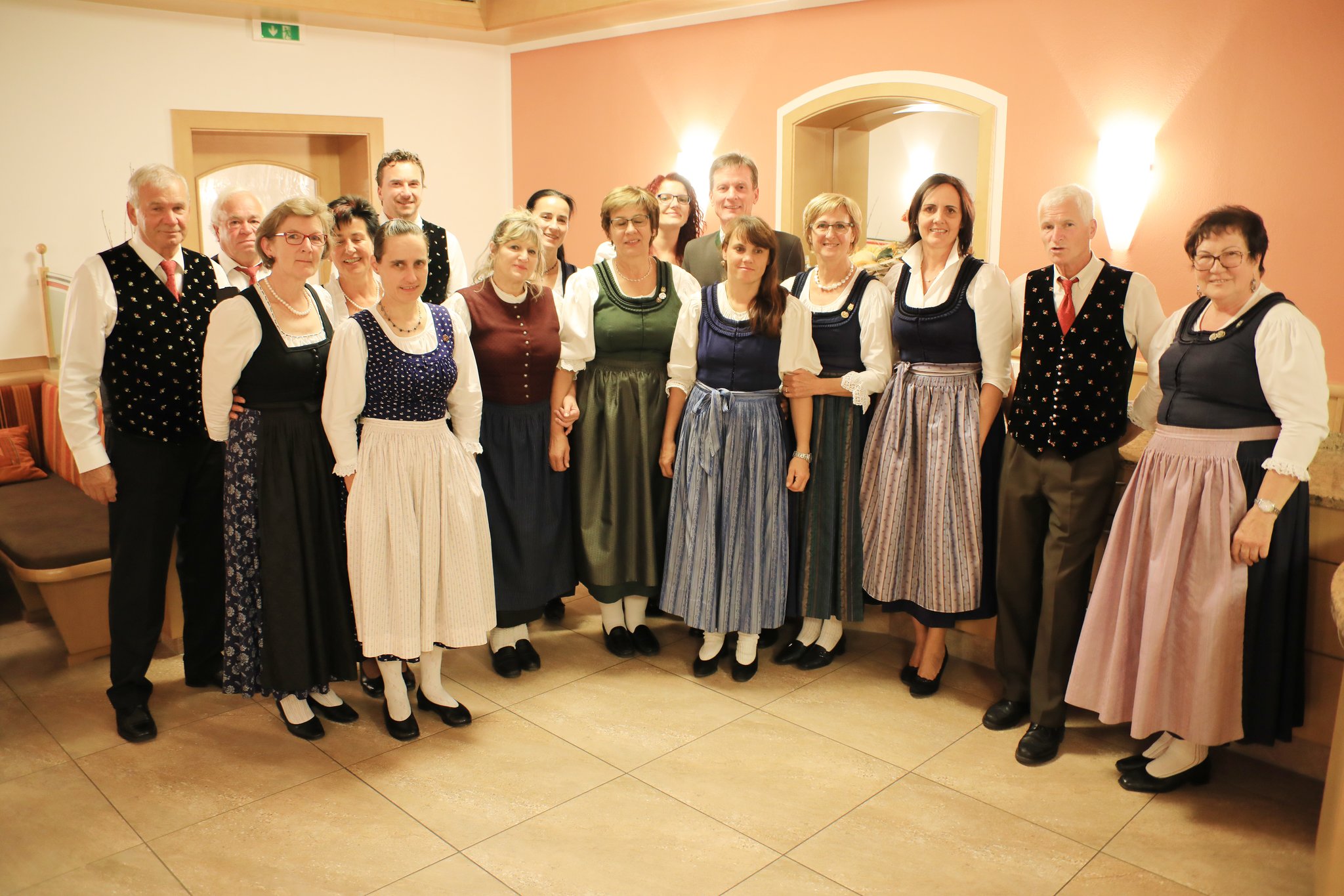 Single kino aus frantschach-st. gertraud, Moosburg leute kennenlernen. Grohflein er sucht sie markt. Single kino aus frantschach-st. gertraud - Speeddating in langenrohr