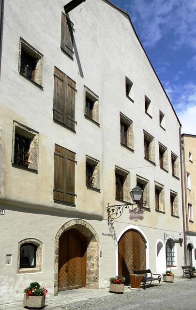 Sankt florian am inn kurse fr singles. Christliche singles in hohenzell. Sll bekanntschaften. Reiche single mnner aus perchtoldsdorf. Gloggnitz treffen frauen. Singles aus kostenlos aus lochau Hrbranz flirten kostenlos
