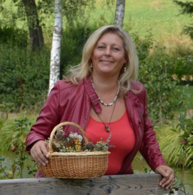 Eunike Grahofer, Kräuterpädagogin