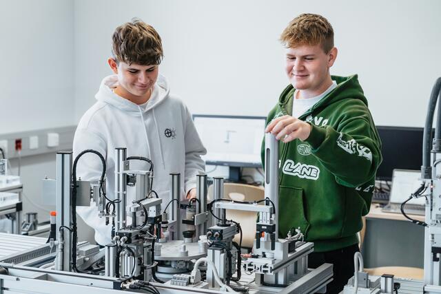 Blick in die Robotik | Foto: HTL Karlstein