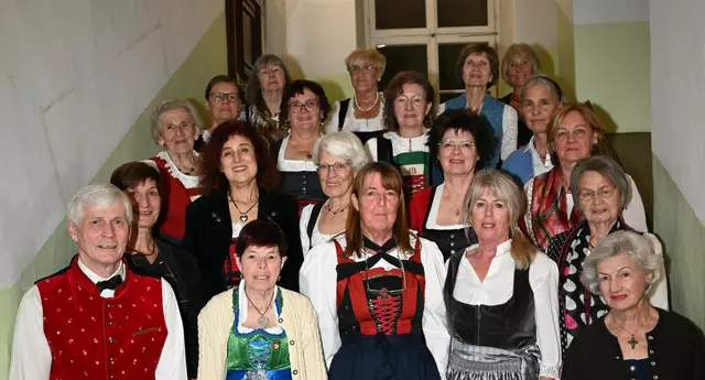 Der Chor freut sich auf viele singfreudige Gäste. | Foto: Alpenklang Hall