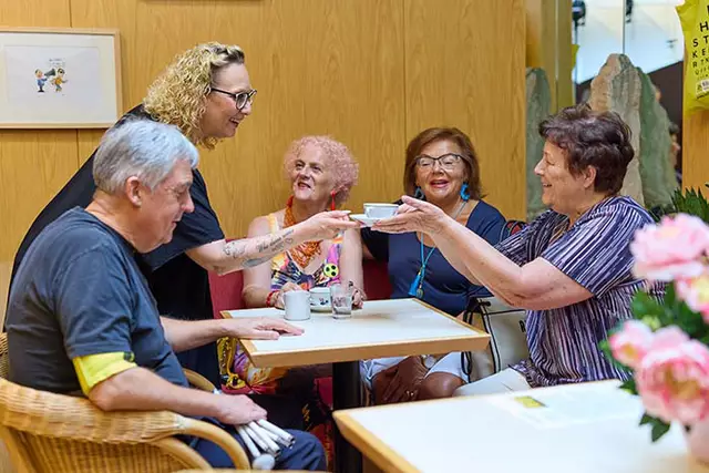 Gute Gemeinschaft bei den Bezirksgruppentreffen der Hilfsgemeinschaft. | Foto: Ludwig Schedl