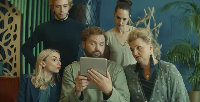 Georg Hillmaier, gespielt von Thomas Stipsits, versucht in Love Maschine 2 das Leben und das seiner Familie zu ordnen. | Foto: Allegro Film