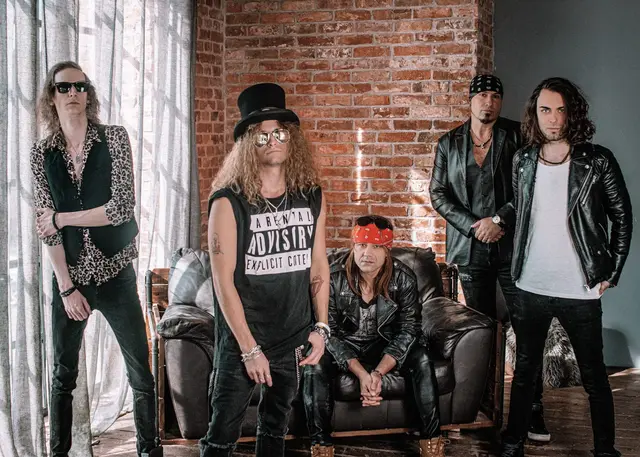 Passend zur heurigen Europa-Tournee der Kult-Rocker von Guns N’Roses konnten die Veranstalter mit Reckless Roses eine der besten europäischen Tribute Bands aus Budapest engagieren. | Foto: Reckless Roses
