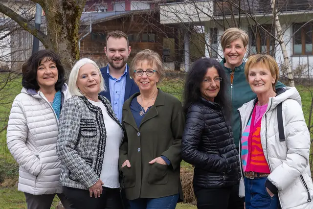 Das engagierte Team des Sozialverein Ampass: Maria Korin, Helga Steixner, Bgm. Markus Peer, Renate Hauser, Lissy Lang, Christine Kiechl (im Bild hinten) und Marianne Pfeifer. | Foto: Andreas Gänsluckner