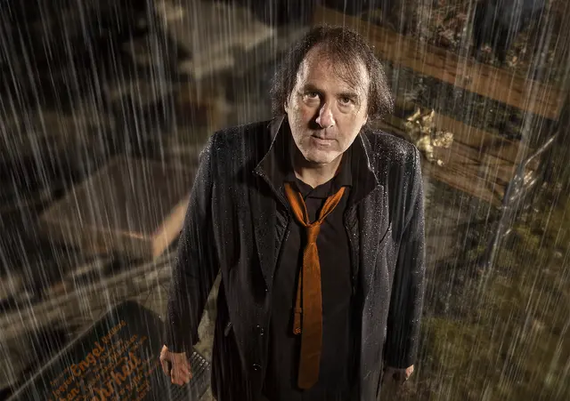 Stefan Waghubinger stellt seine besten Geschichten und neuen Katastrophen vor. | Foto: Christian Stummer