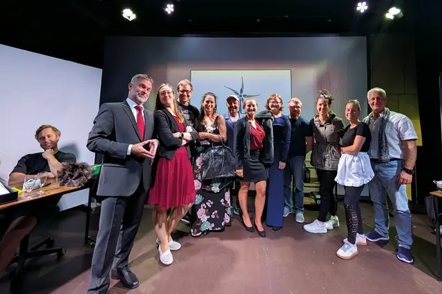 Das Ensemble der Melachbühne Sellrain verspricht bei der neuesten Produktion reichlich Gegenwind. | Foto: Melachbühne