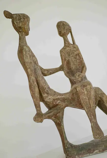 Gottfried Buchberger, „Mutter mit Kind“, 1958, Steinguss | Foto: schultz+schultz