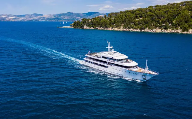 Von 4. bis 8. Oktober 2026 wird wieder zur Weber Grillreise geladen, auf der es per Yacht durch zahlreiche Städte von Kroatien geht. | Foto: Weber Grill
